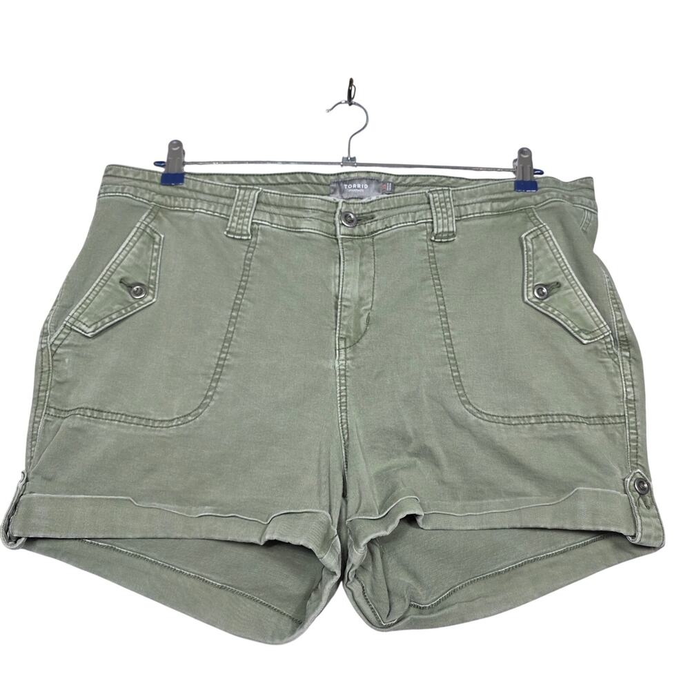 Torrid Green Casual Cotton Blend Cargo Shorts Size 20
